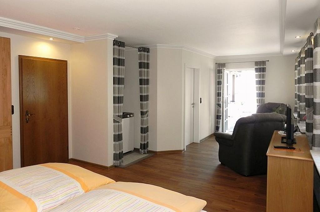 Gaestehaus Freimuth Mesenich Ngoại thất bức ảnh