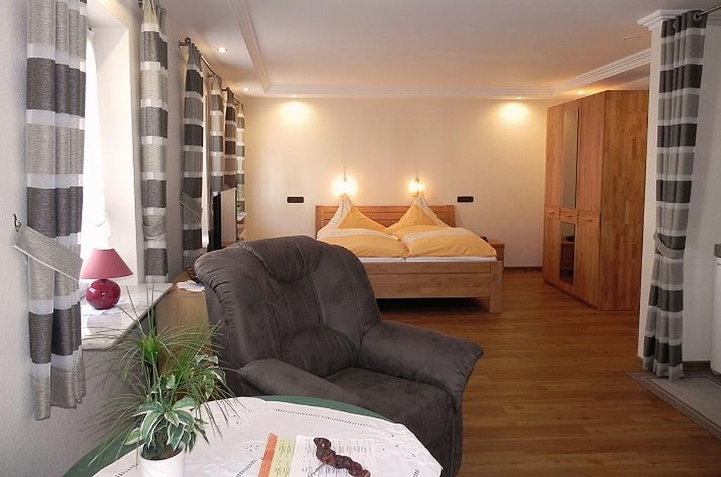 Gaestehaus Freimuth Mesenich Ngoại thất bức ảnh
